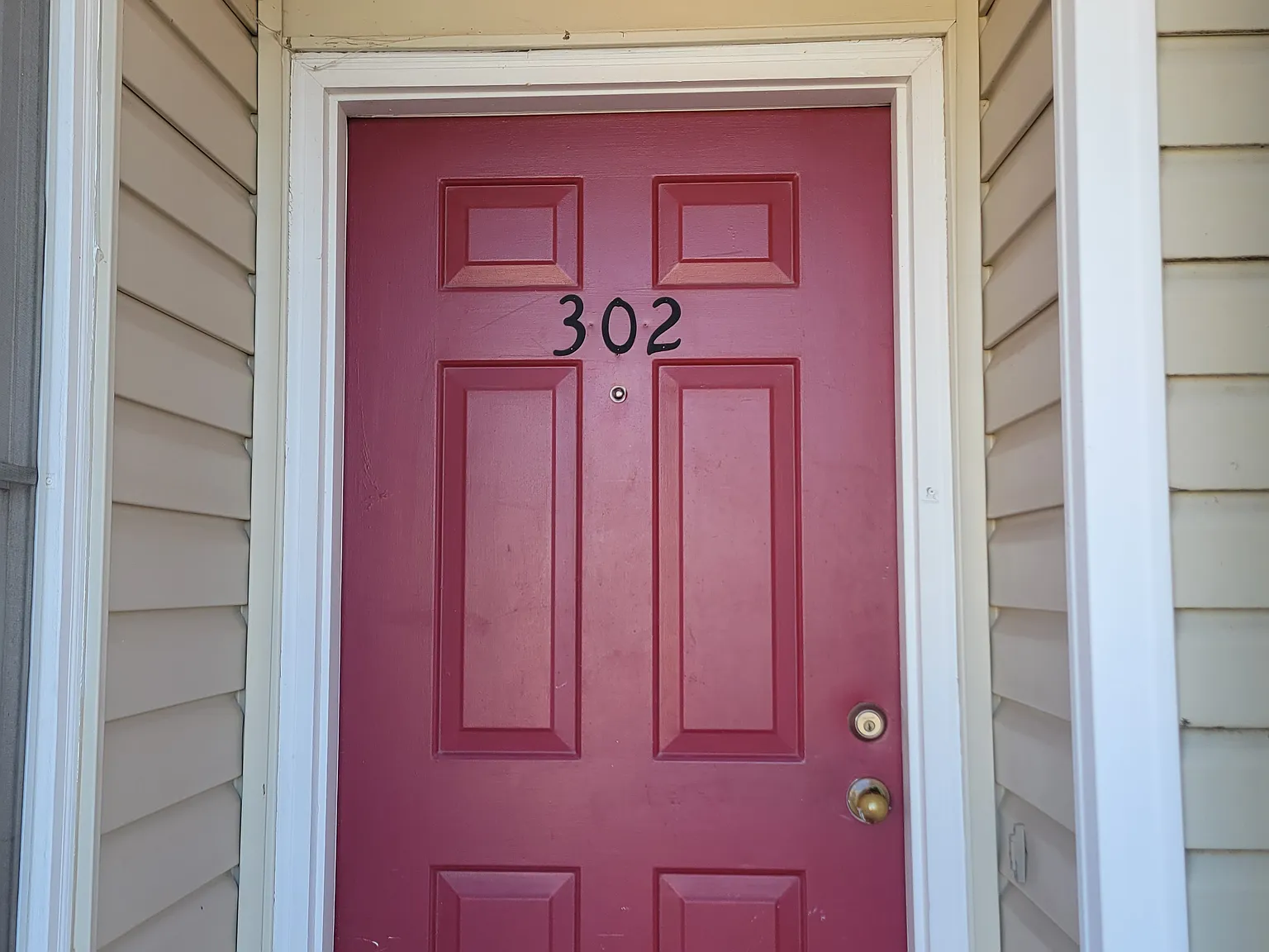 2 bed, 1.5 bath, 1200 sqft, $1,250 — Photo 3
