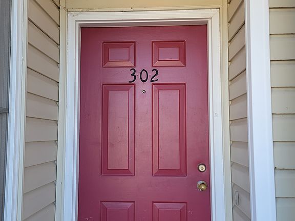 3rd image of 7409 E 32nd Ct N