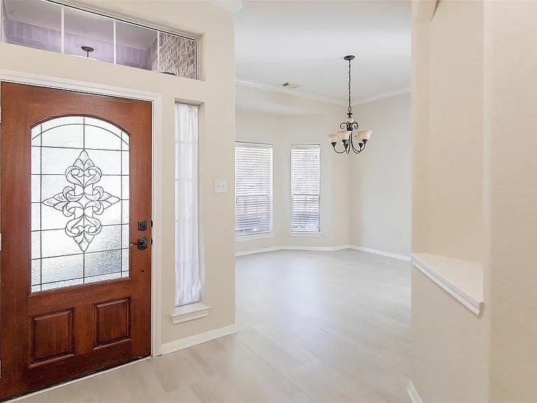 7003 Kendall Lake Ct — Photo 5