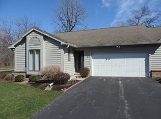 2 Kettering Dr, Rochester, NY 14612