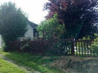 402 15th St, Ellwood City, PA 16117