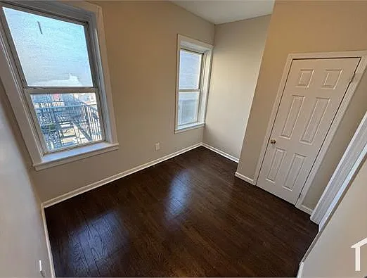 220 Roseville Ave #405 — Photo 5