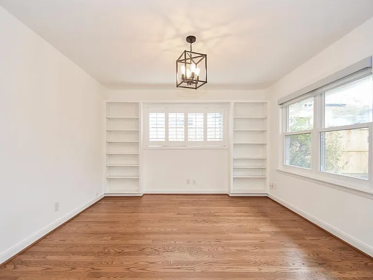 5437 Schumacher Ln — Photo 14