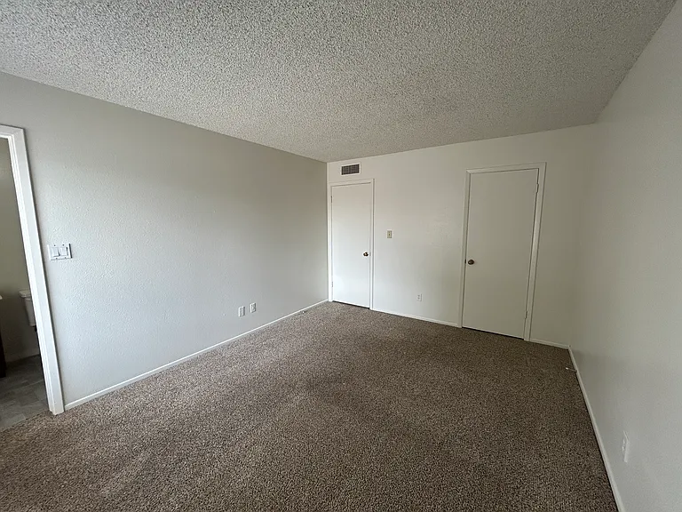 2060 W Peralta Ave — Photo 21