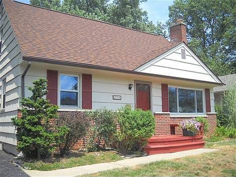 1st image of 174 Desantis Dr