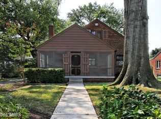 916 21st St S, Arlington, VA 22202