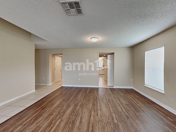 5th image of 8051 Foxdale Dr