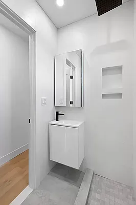 Rented by Ankor Management BH LLC | media 4