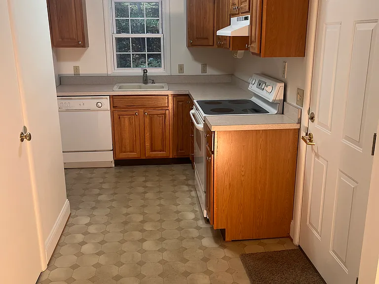 15 Kelly Ln — Photo 7
