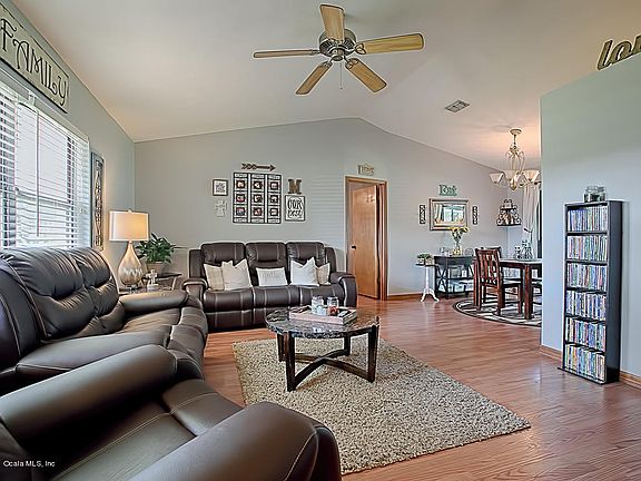 4th image of 10834 SE 43rd Ave