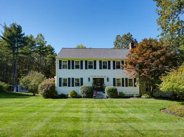 3 Lake St, Norfolk, MA 02056