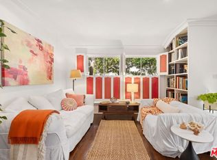 1305 Warnall Ave, Los Angeles, CA 90024