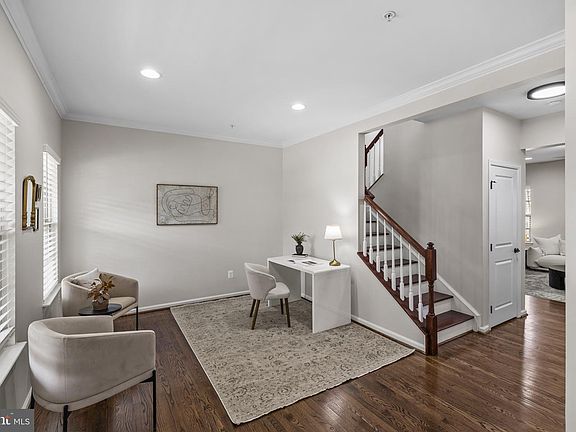 3rd image of 2540 River Ridge Trl