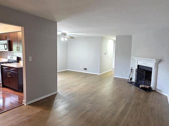 4th image of 522 Woodmill Dr