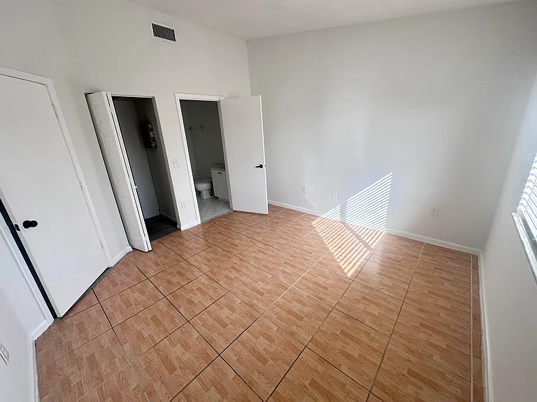 3474 Briar Bay Blvd #204 — Photo 7