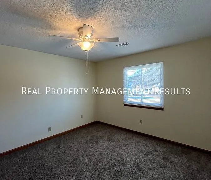 887 Claymark Way #302 — Photo 7