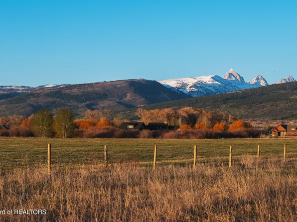 1355 Buckskin Loop, Victor, ID 83455