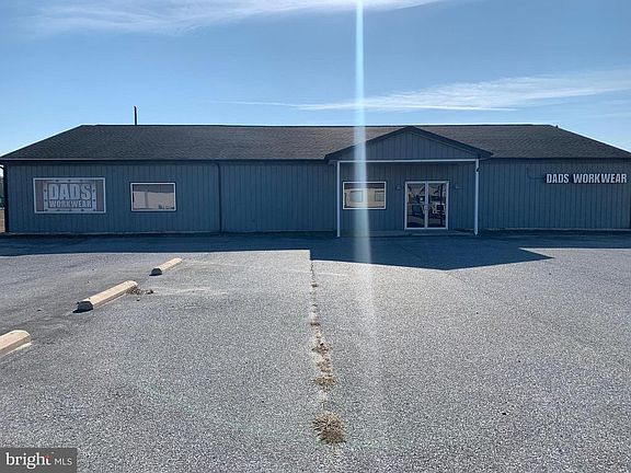 2nd image of 11480 Commercial Ln