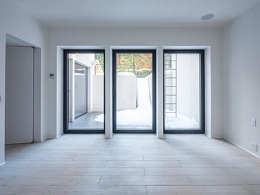 Rented by Centric New York | media 37