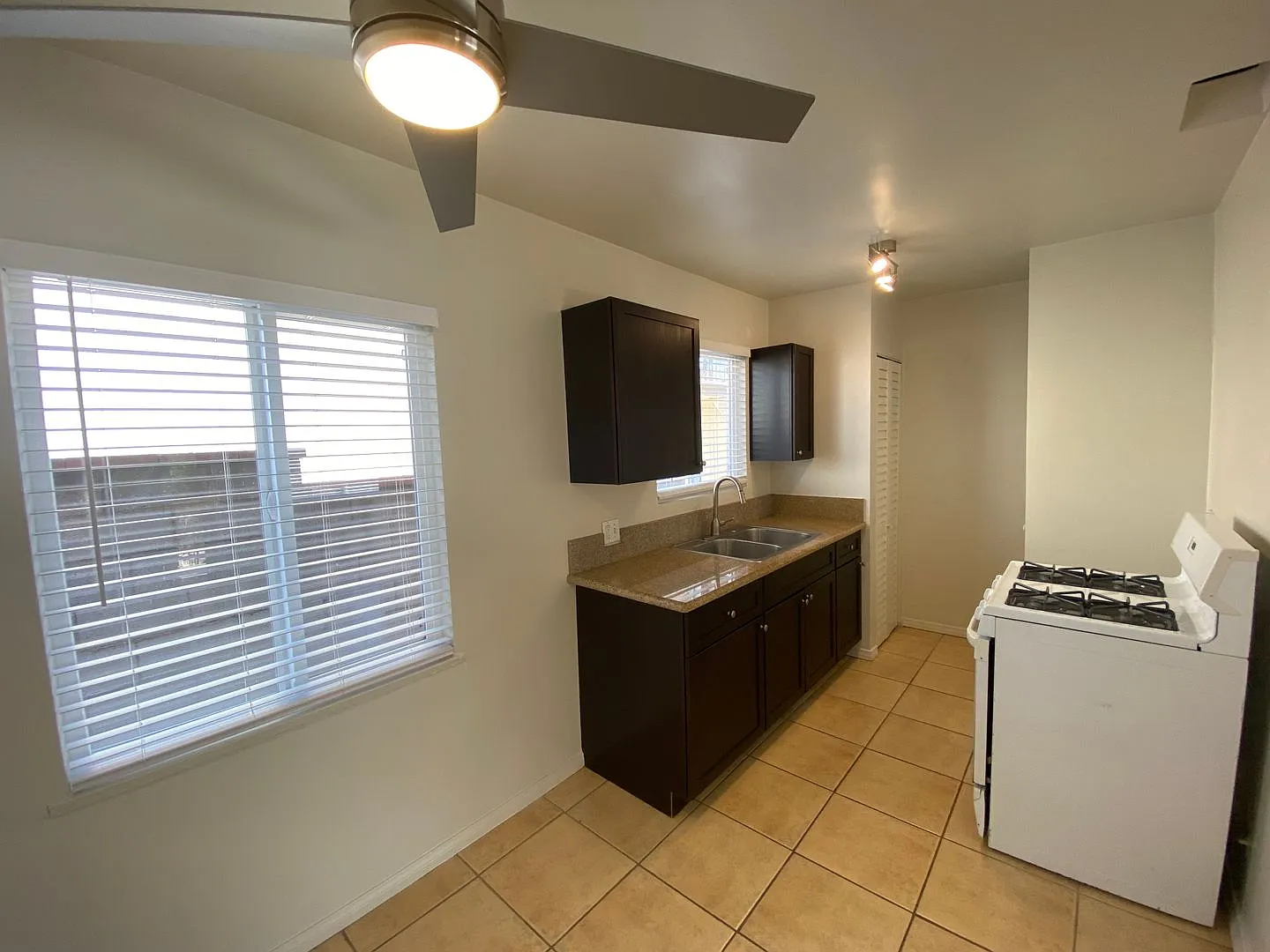 1 Bed + 1 Bath with Laundry On-site — Photo 3