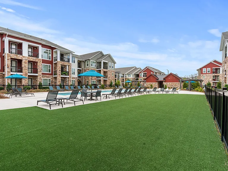 Addison Ridge Apartments — Photo 27