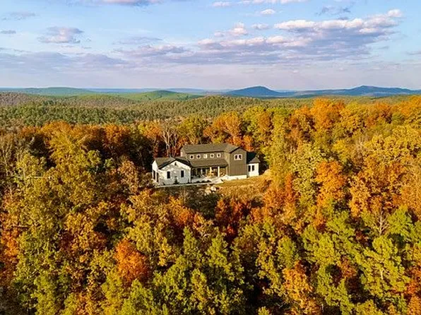 4 Gray Hawk Dr, Paron, AR 72122