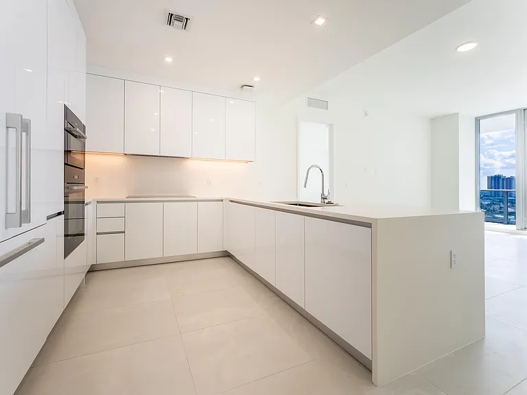 220 Lake Shore Dr #1011 — Photo 6
