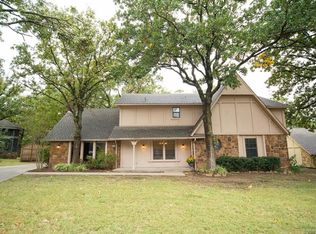 12310 Skyline Dr, Jenks, OK 74037