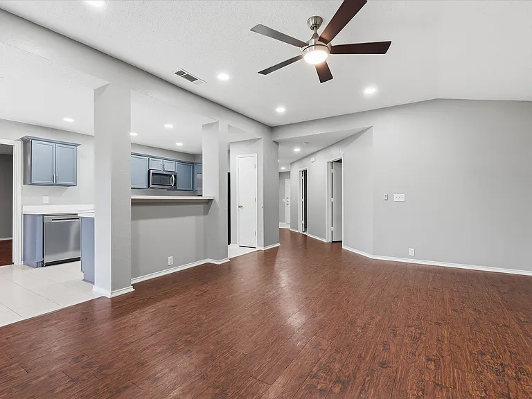 2457 Eagle Mountain Dr — Photo 9