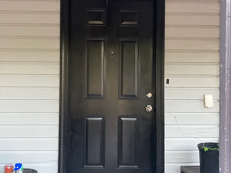 8010 N Alaska St — Photo 1