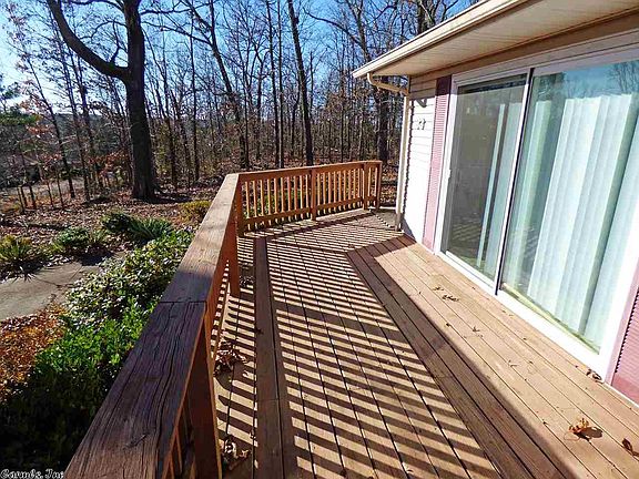 5th image of 33 Shoshone Dr
