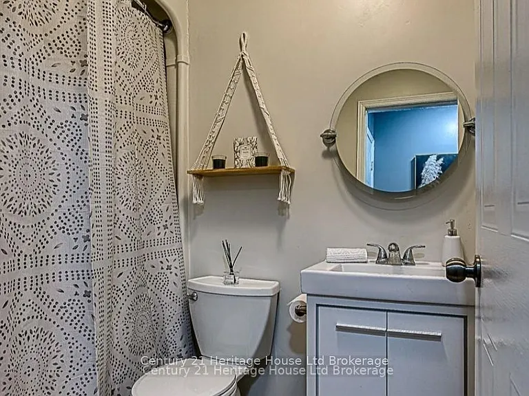 64 Hiawatha Rd #13 — Photo 11