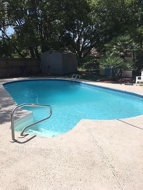 1st image of 463 Cody Dr
