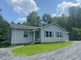 41 Phil St, East Barre, VT 05649