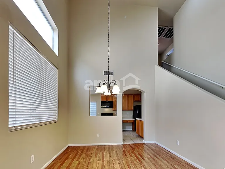 909 Ortega Hill Ln — Photo 5