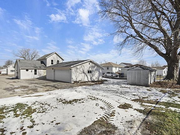 3rd image of 111 West Main Street