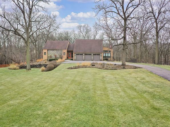 4901 Hill Rd, Richmond, IL 60071