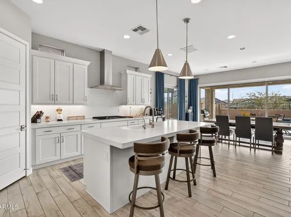 5721 E SCARLET Street, Mesa, AZ 85215