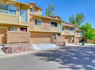 340 Autumn Ridge Cir UNIT B, Colorado Springs, CO 80906