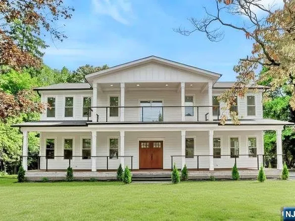 276 Werimus Road, Woodcliff Lake, NJ 07677