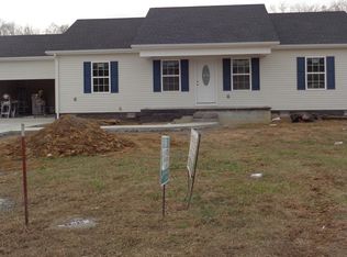 221 Williamsburg Cir, Tullahoma, TN 37388