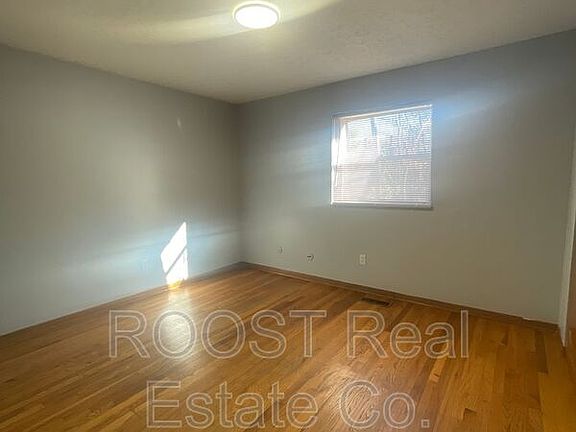 5th image of 376 E Northwood Ave #D