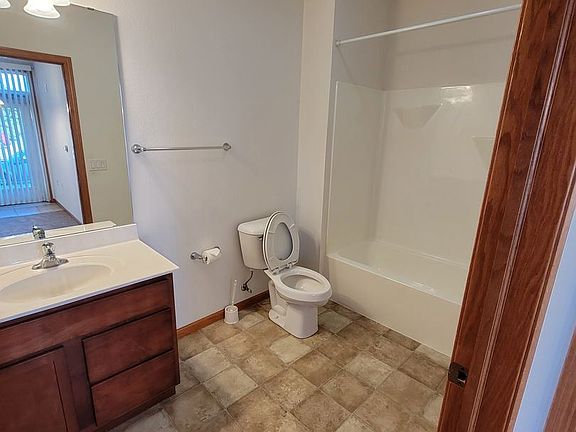 4th image of 101 Elliott Ln #14885744