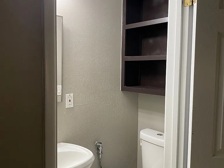1438 Myrtle Ave — Photo 24