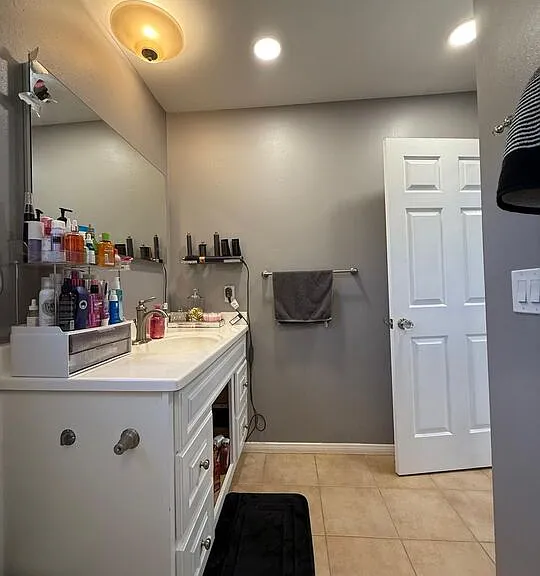 8020 Cora St — Photo 25