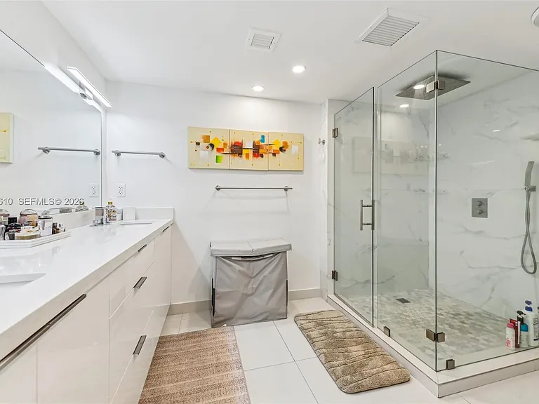 121 Crandon Blvd #251 — Photo 24