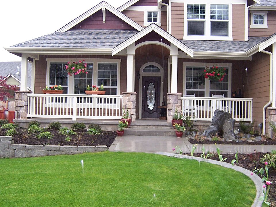 1st image of 619 Alma Ln SE