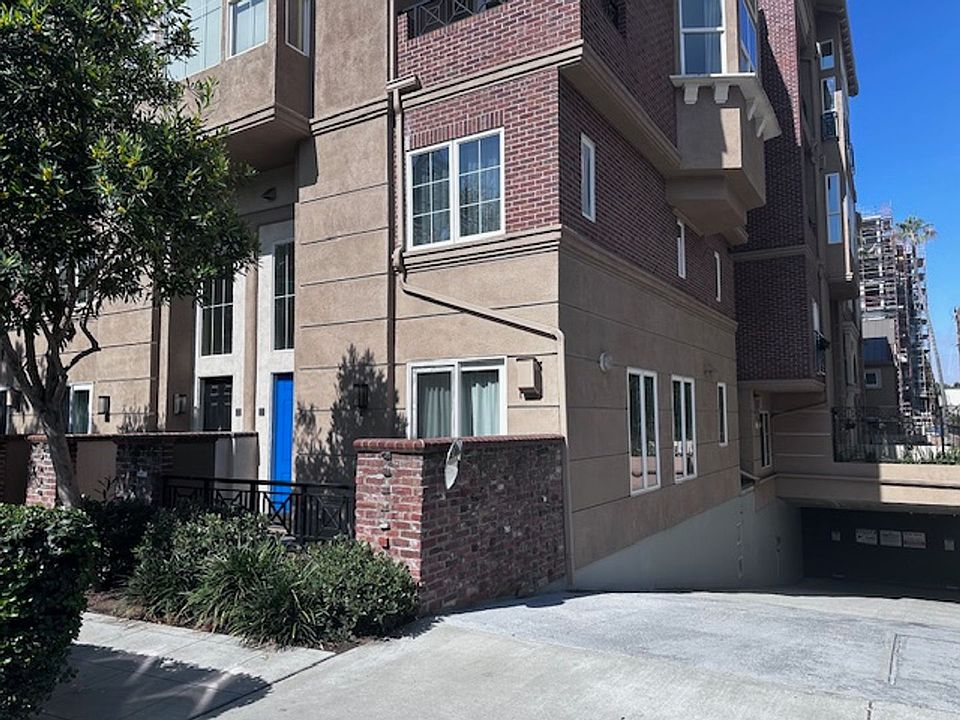 1st image of 2726 4th Ave