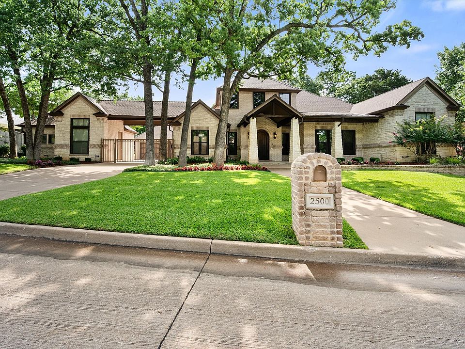1st image of 2500 Woodbridge Trl