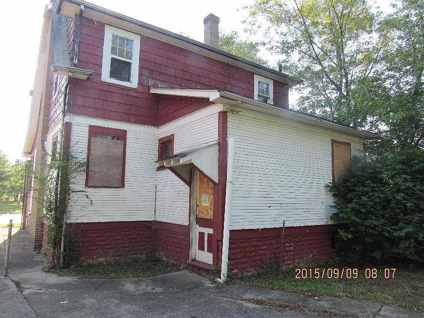 2nd image of 1483 Lockbourne Rd